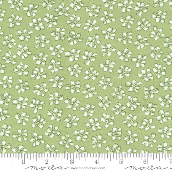 Lighthearted Ribbon Novelty Bows Green Yardage by for Moda - 55293 19 - PRICE PER 1/2 YARD