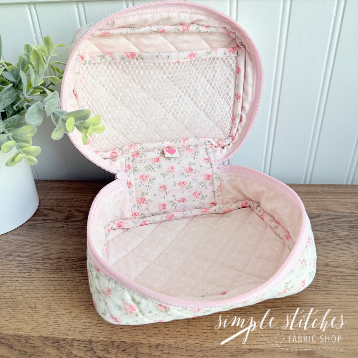 Makeup Bag - Made by Myra