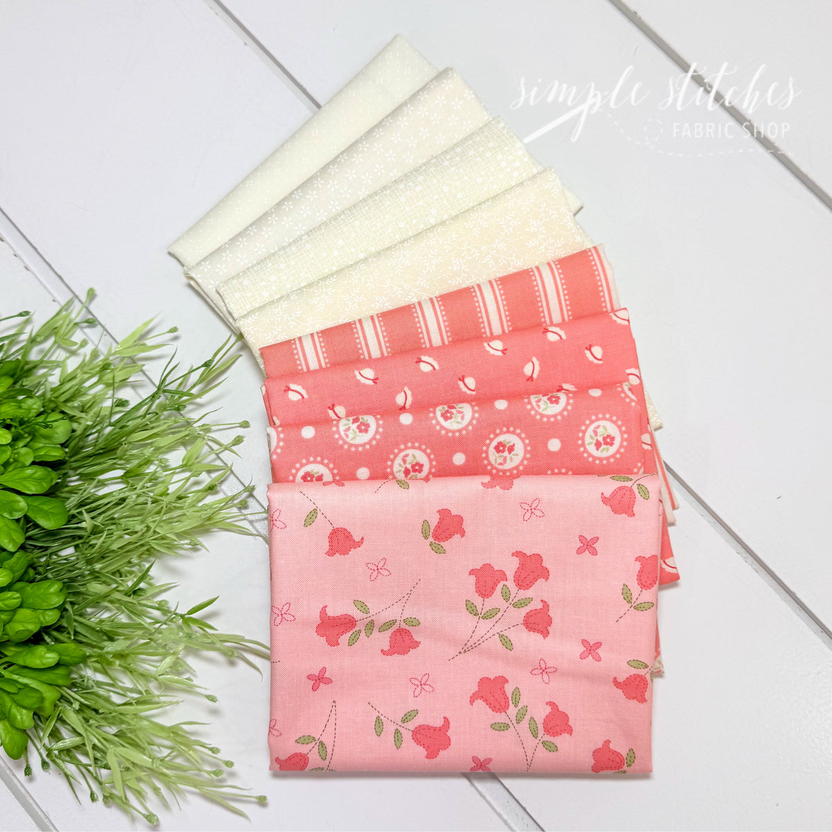 Pink & Cream Simple Bundle (8) Fat Quarter Bundle