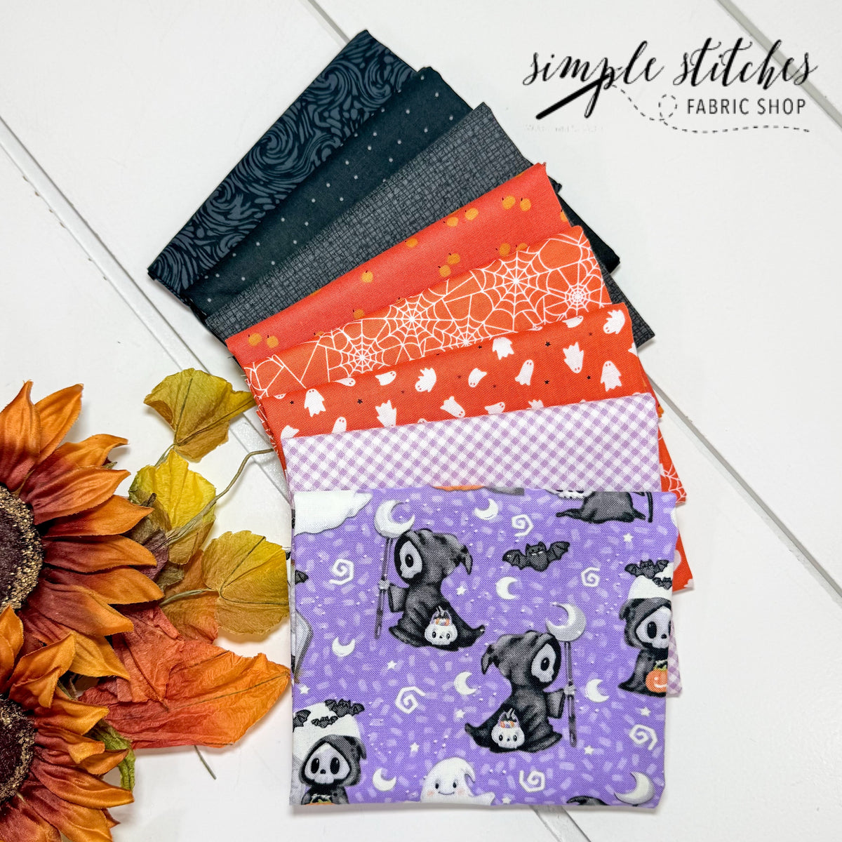 Ghouls and Treats Simple Bundle (8) Fat Quarter Bundle