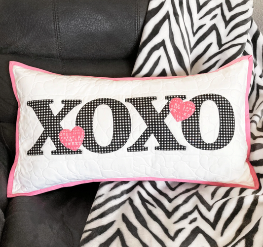XOXO Pillow Kit