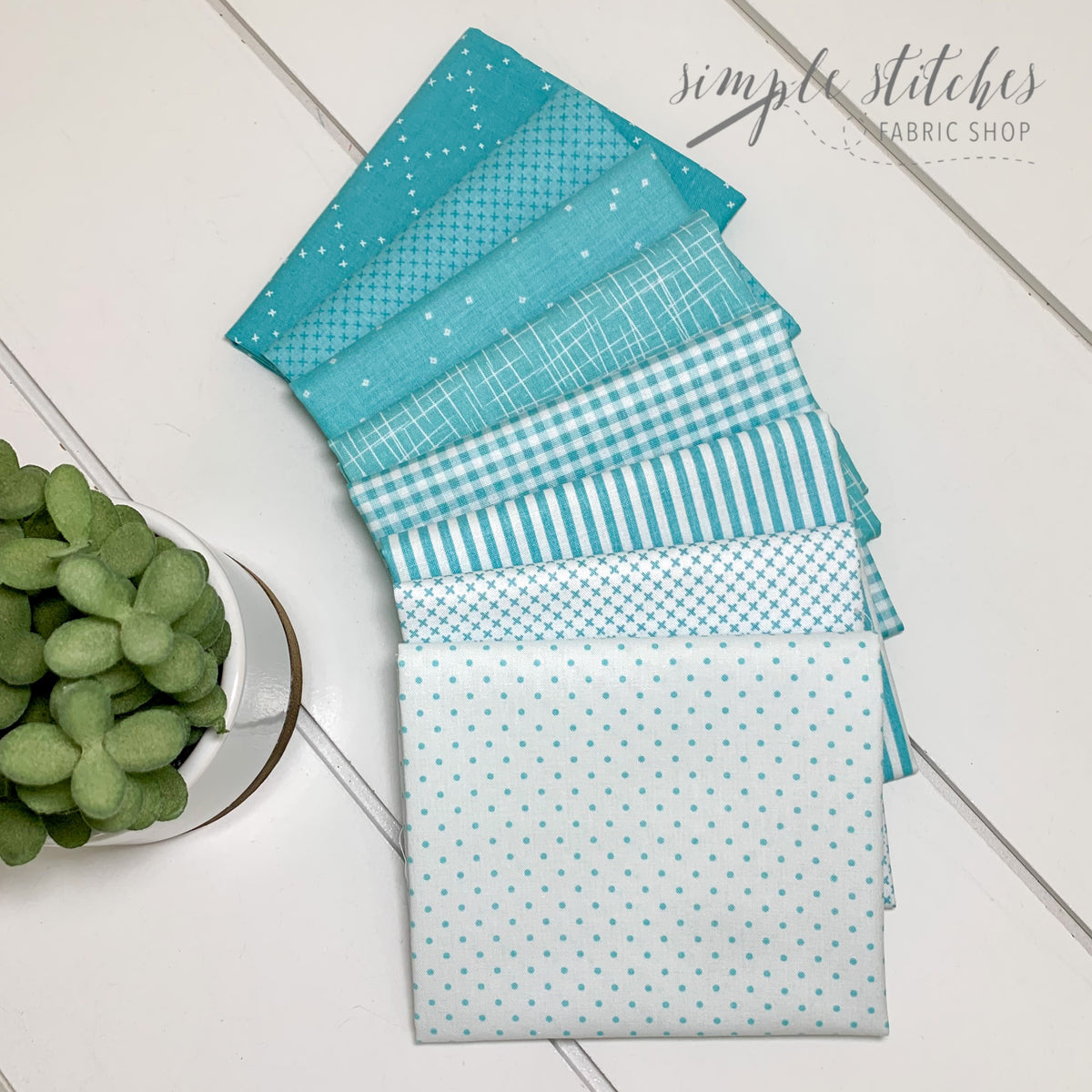 Aqua Simple Bundle (8) Fat Quarter Bundle