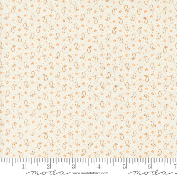 Denim Daisies Petite Paisleys Daisy Nutmeg Ydg for Moda - 35387 21 - PRICE PER 1/2 YARD