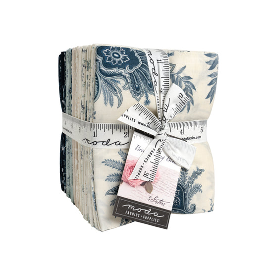 Breathtaking Blues Simple Bundle (30) Fat Quarter Bundle