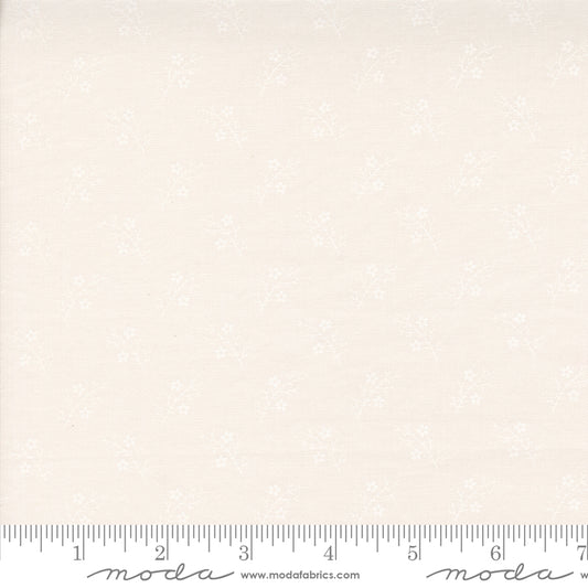 Itty Bitty BG Gath Off White Wh Yardage by Moda 49289 11 - PRICE PER 1/2 YARD