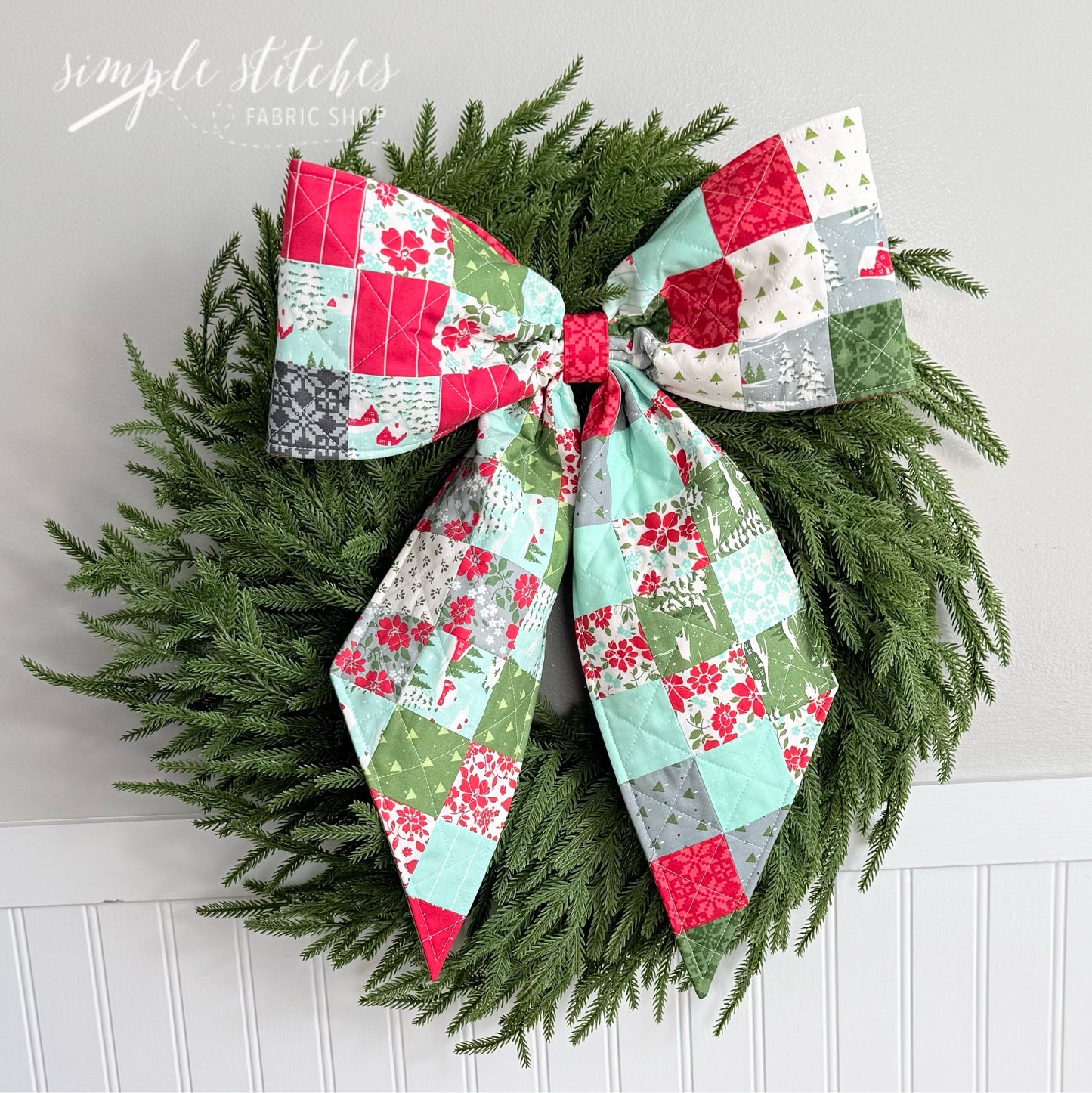 Vintage Charm Bow - made by Myra