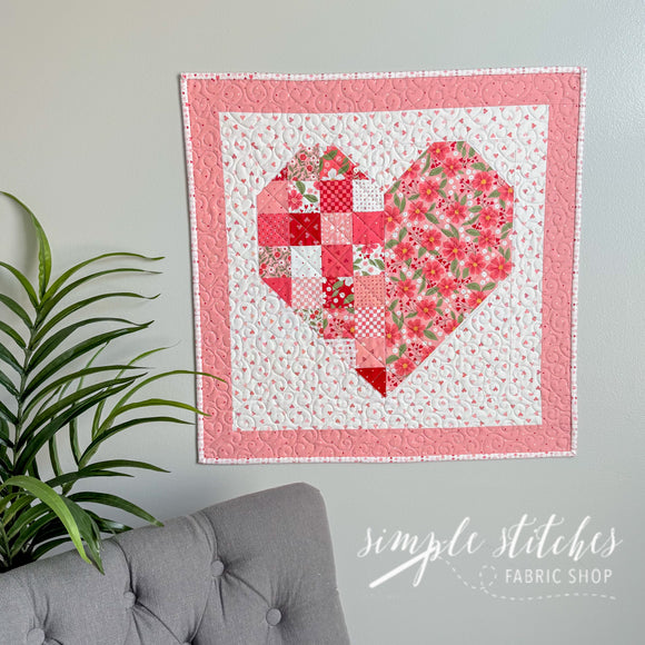 Pretty Patchwork Heart Mini - Text Background