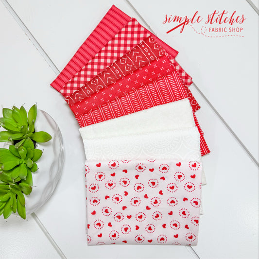 Valentine Hearts Simple Bundle (8) Fat Quarter Bundle