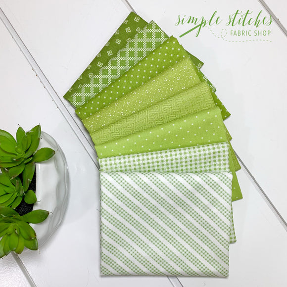 Spring Green Simple Bundle (8) Fat Quarter Bundle