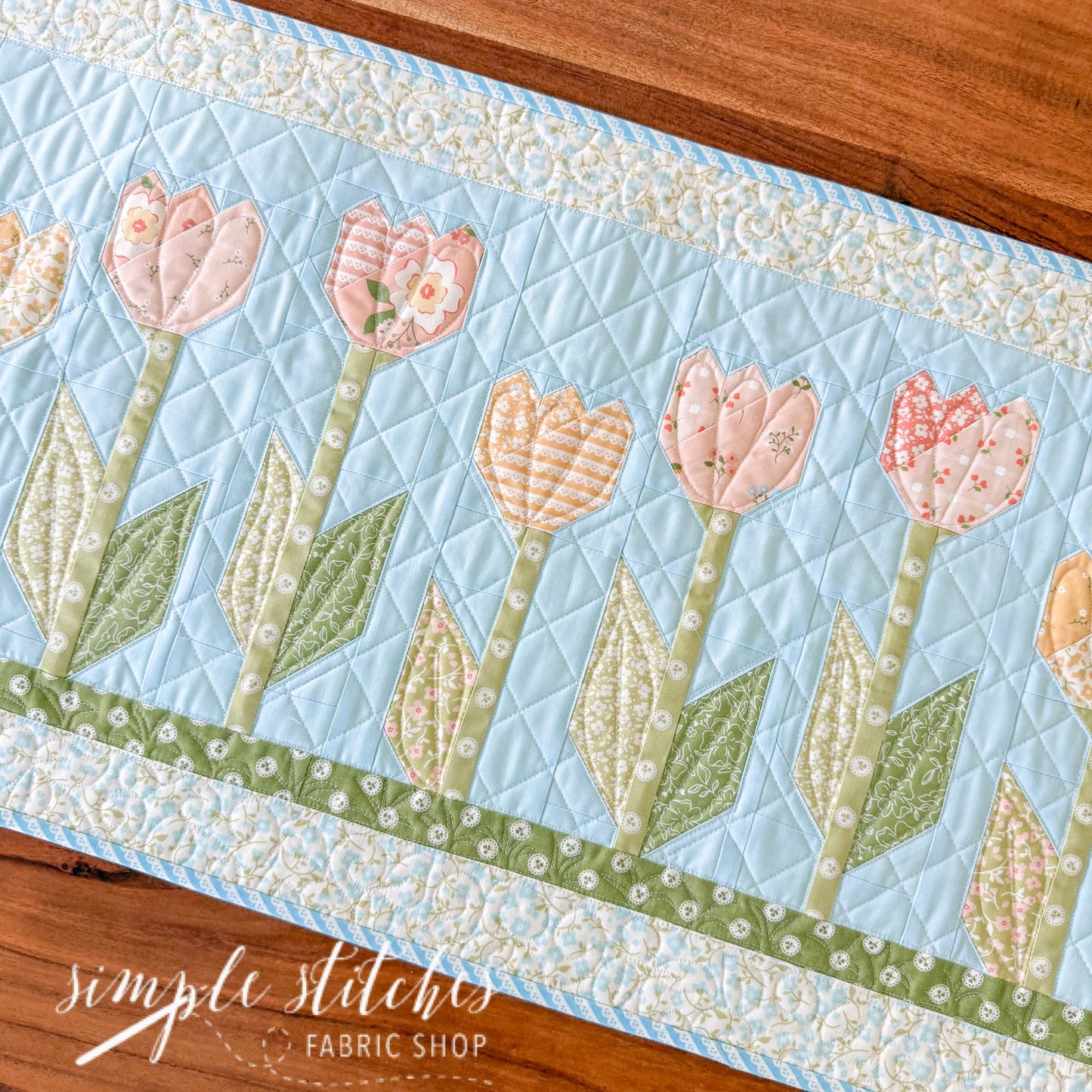 Spring Tulip Runner FINISHING PDF Pattern