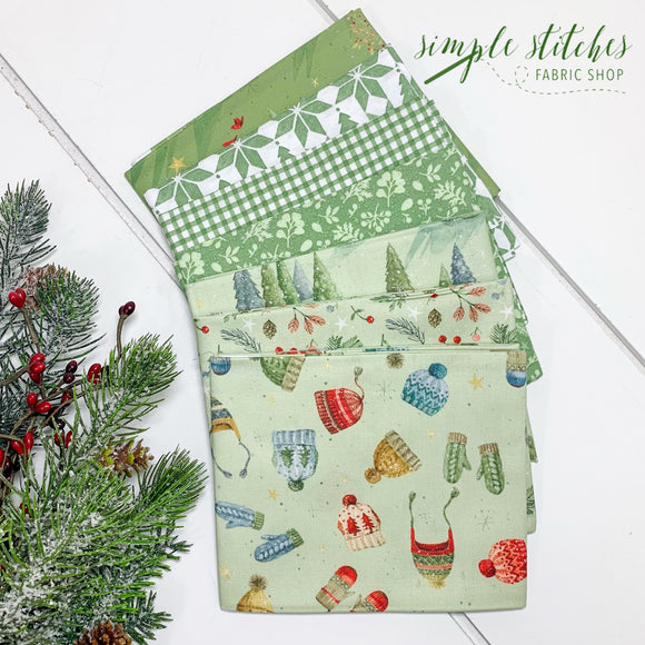 Magical Winterland Simple Bundle (7) Fat Quarter Bundle