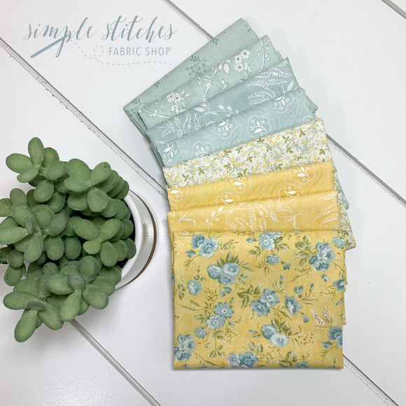 Honeybloom Simple Bundle (8) Fat Quarters