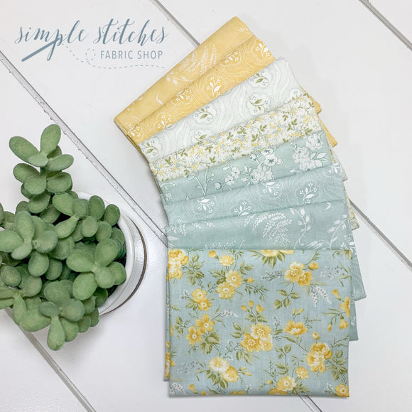 Honeybloom Simple Bundle (8) Fat Quarters