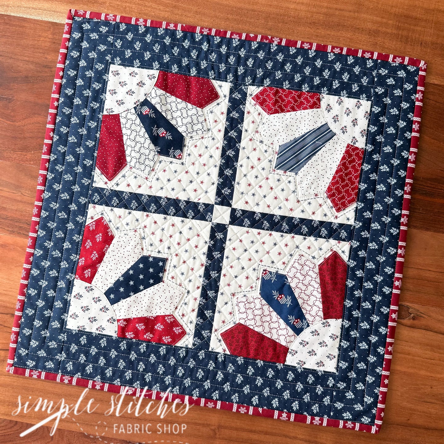 Corner Dresdens Mini Quilt - Floral Backing