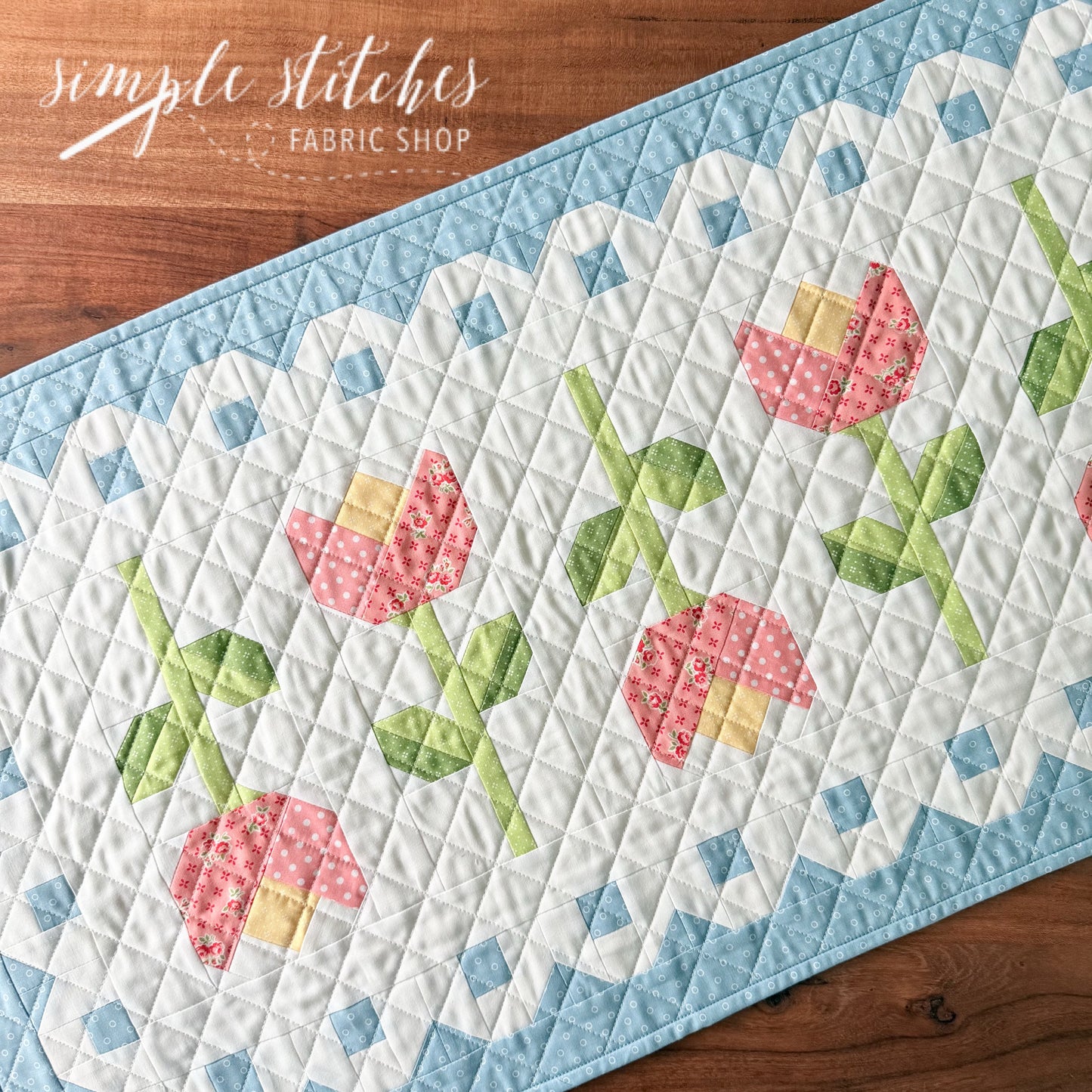 Spring Lace Tulips Runner Pattern