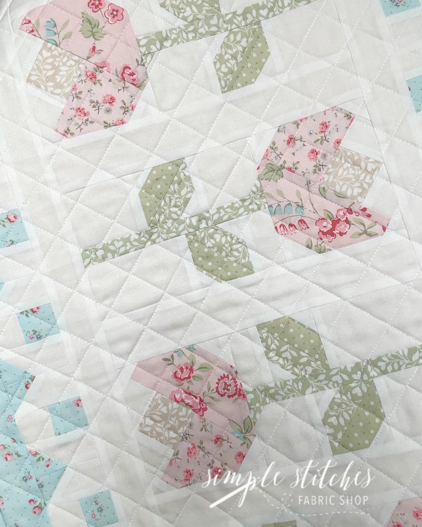 Spring Lace Tulips Runner Pattern