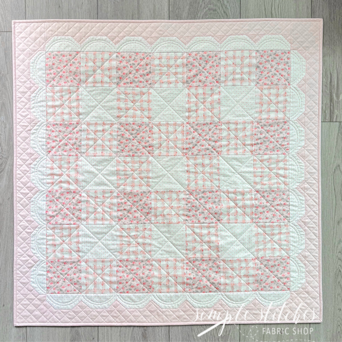 Scalloped Heirloom Topper/Quilt Pattern