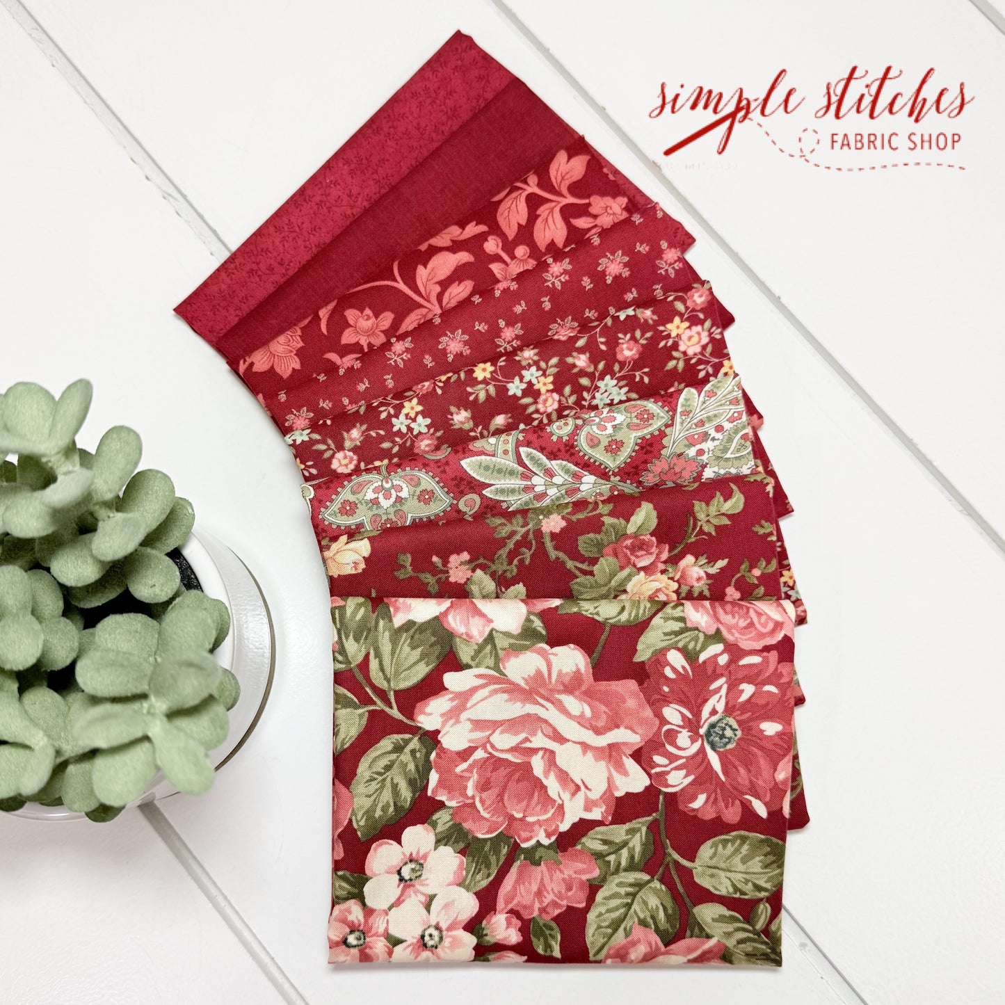 Ambiance Red Simple Bundle (8) Fat Quarter Bundle