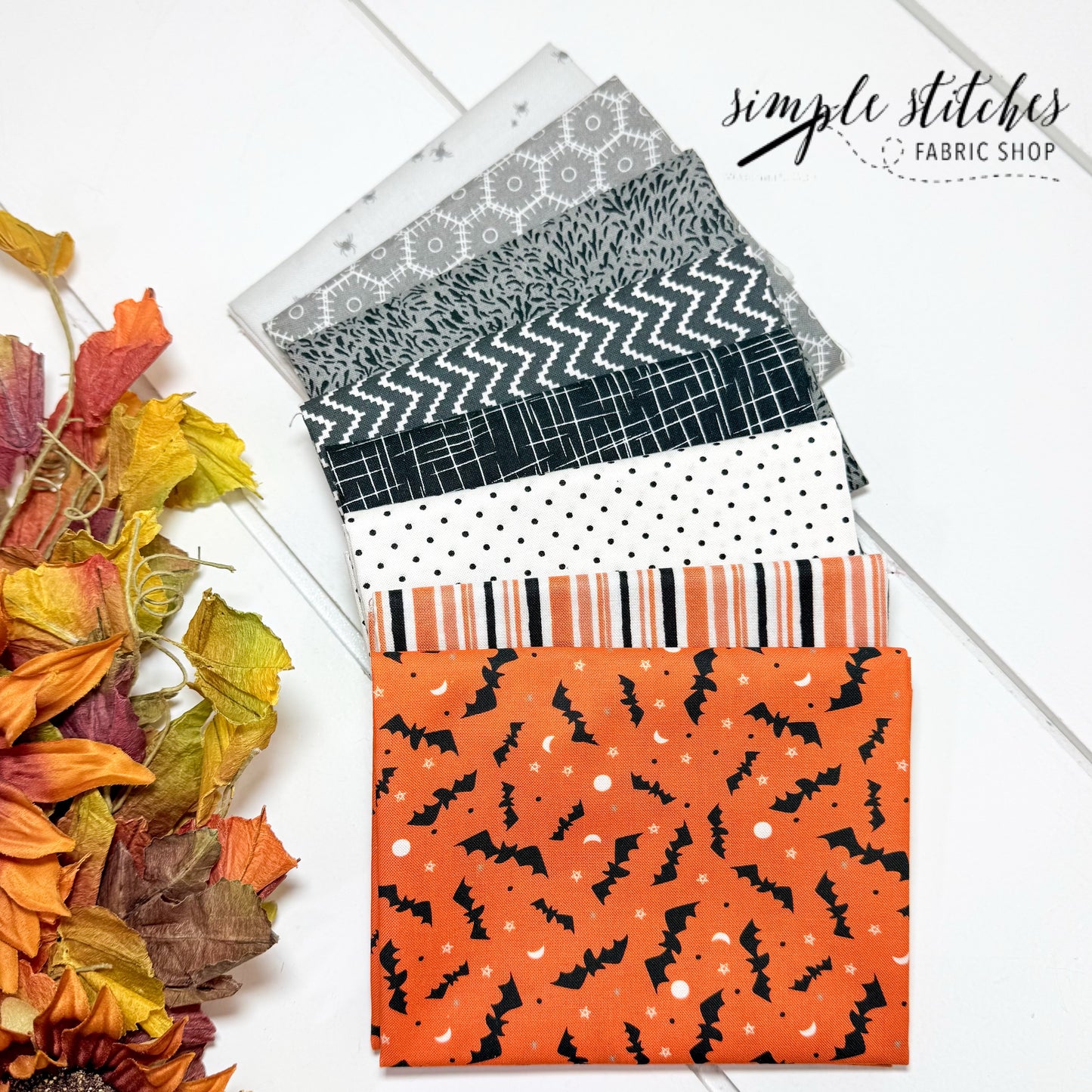 Batty Moonlight Simple Bundle (8) Fat Quarter Bundle