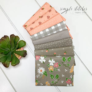 Bountiful Blooms Simple Bundle (8) Fat Quarters