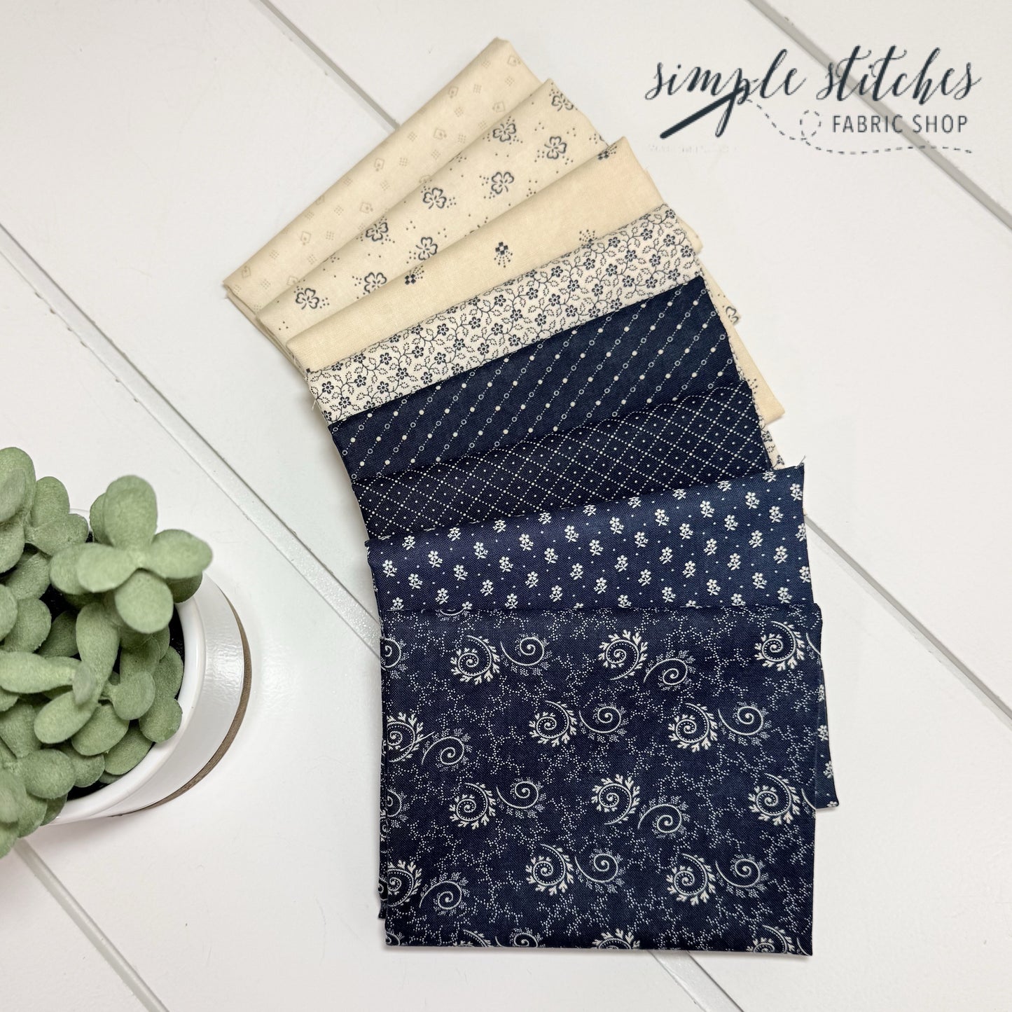 Bluebirds Nest Simple Bundle (8) Fat Quarter Bundle