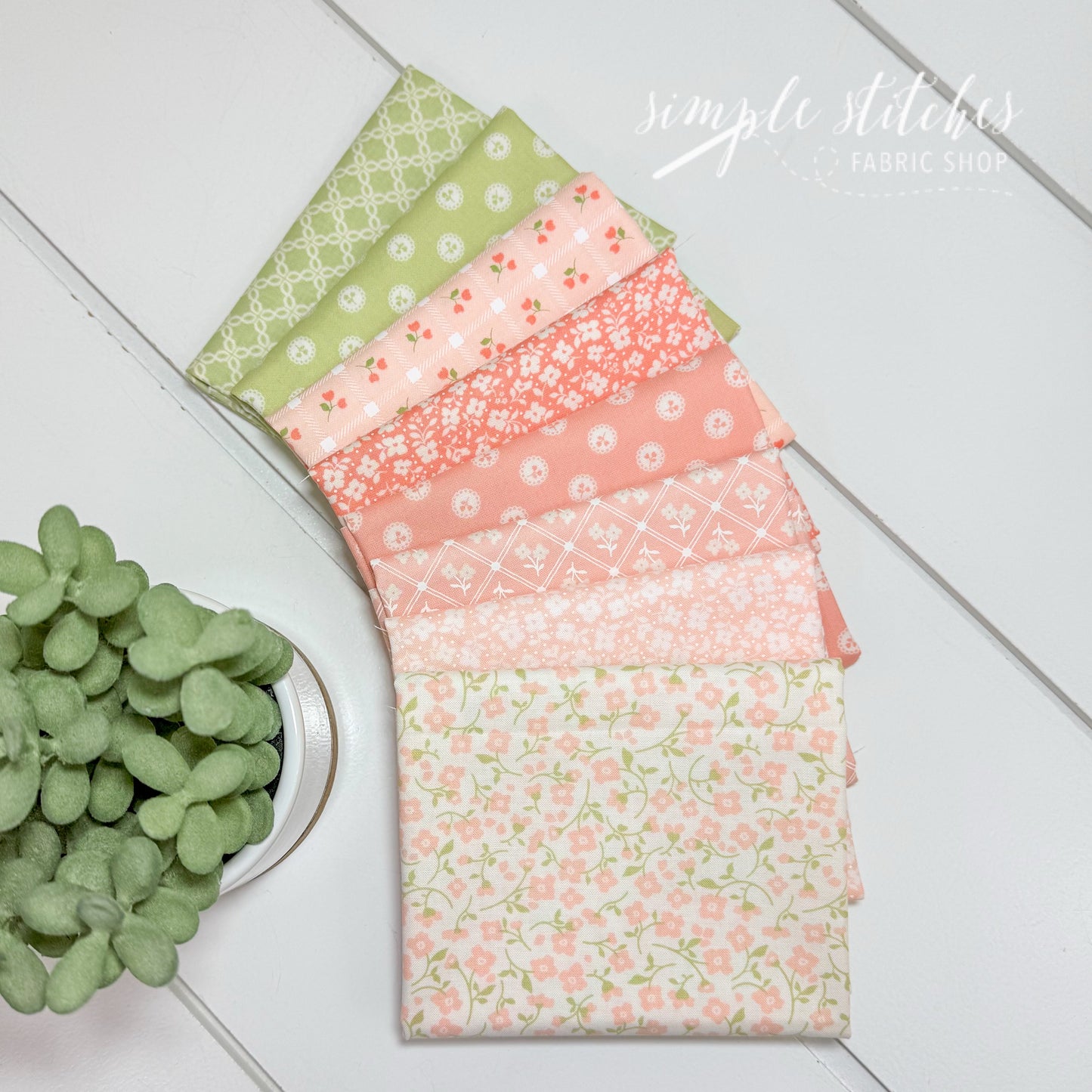 Pink Posies Simple Bundle (8) Fat Quarter Bundle