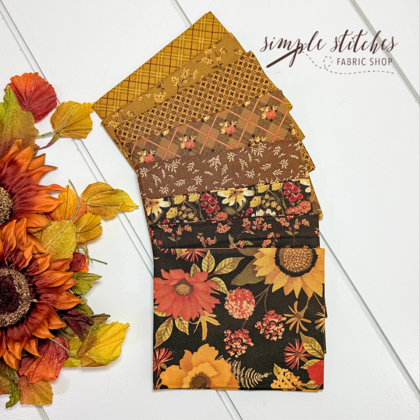 Bountiful Simple Bundle (8) Fat Quarter Bundle