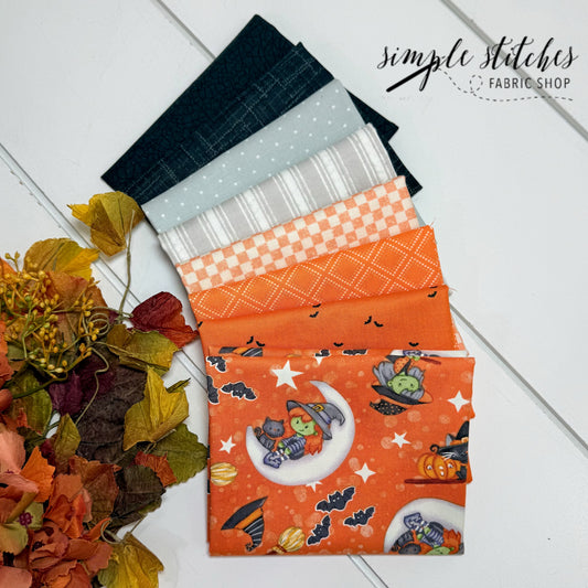 Moonlight Mischief Simple Bundle (8) Fat Quarter Bundle