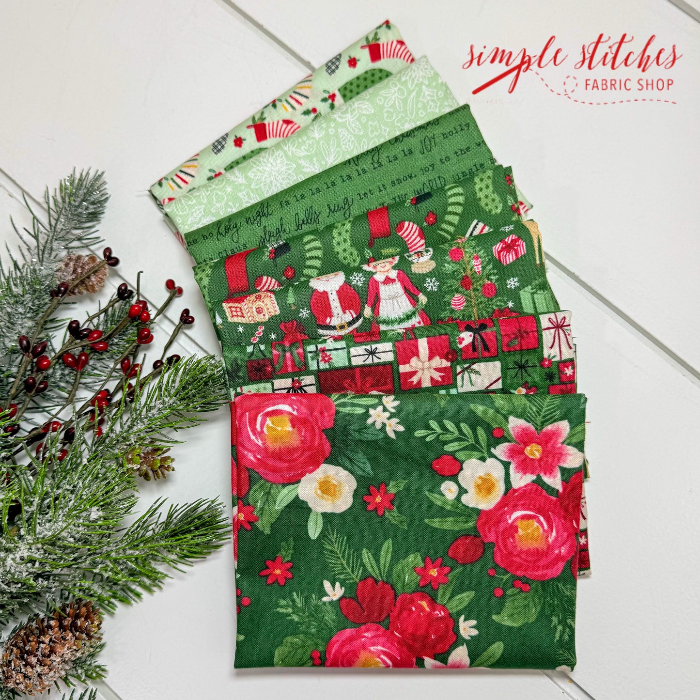 Charming Christmas Simple Bundle (7) Fat Quarters