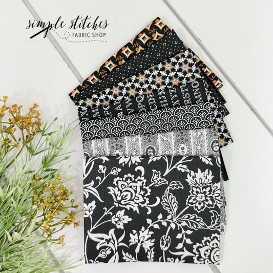 Agatha Road  Black Simple Bundle (7) Fat Quarters