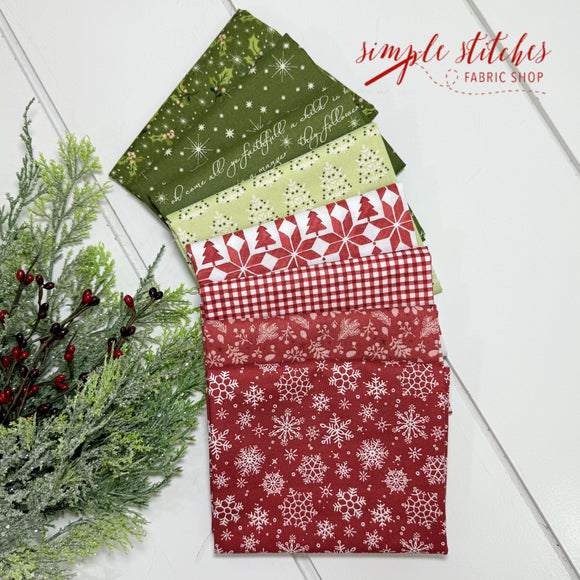 Classic Christmas Simple Bundle (8) Fat Quarters