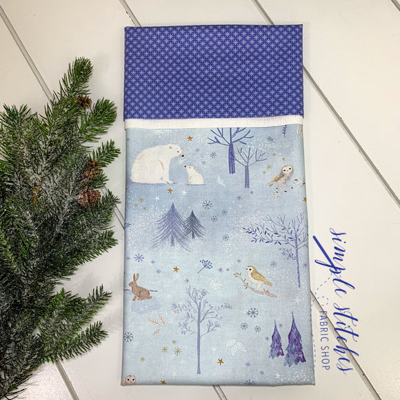 Snowy Fable Pillowcase Kit with Free Pattern