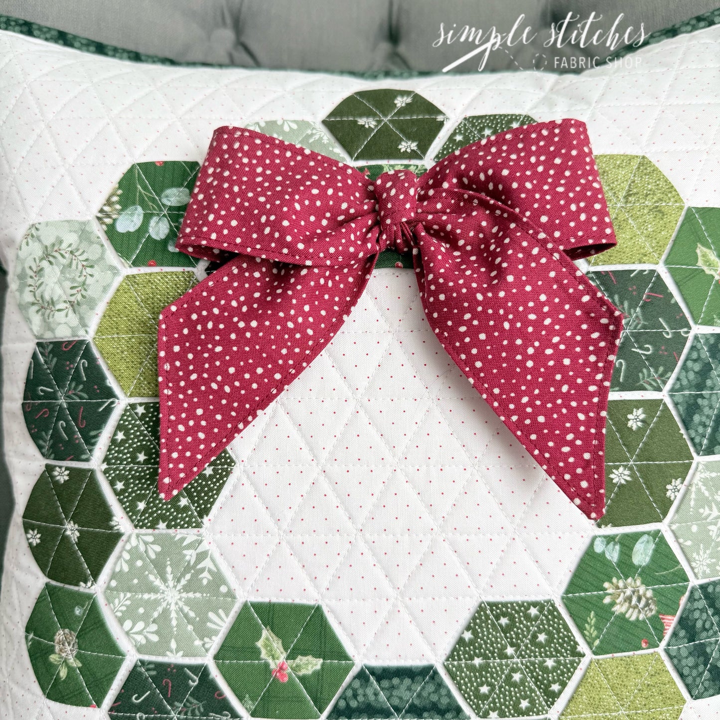 A Hexie Christmas Pillow Kit