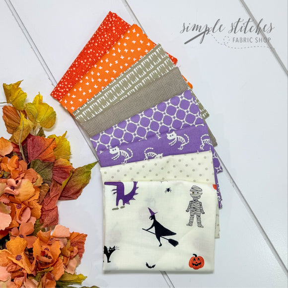 Spooky Friends Simple Bundle (8) Fat Quarter Bundle