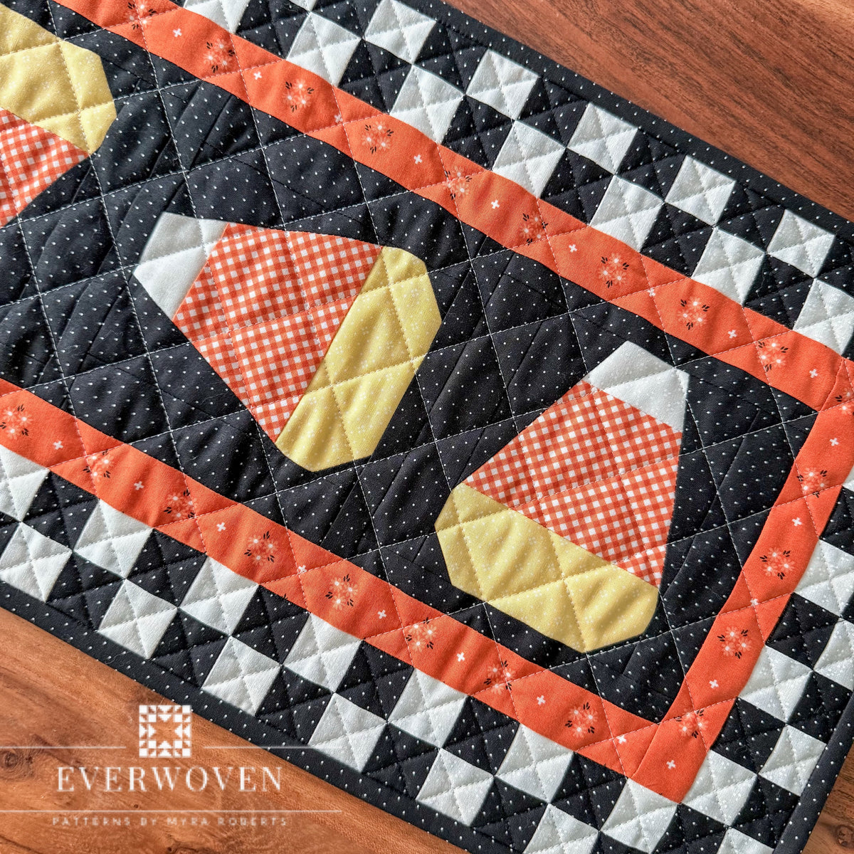 Candy Corn Season Runner & Pillow Pattern