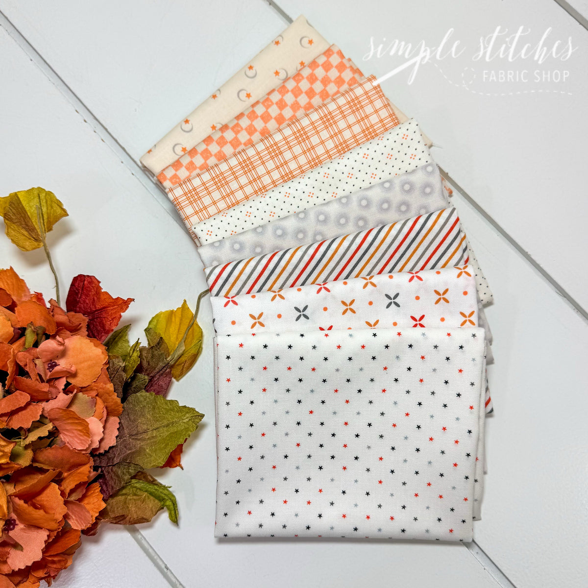 Autumn Low Volume Simple Bundle (8) Fat Quarter Bundle