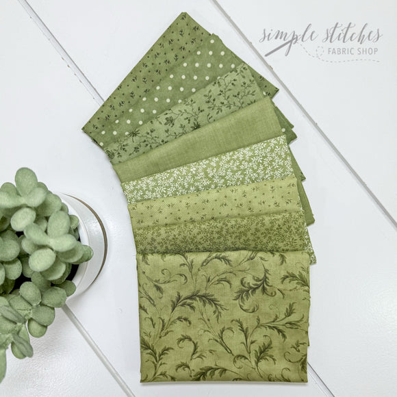 3 sisters Meadow Greens Simple Bundle (8) Fat Quarter Bundle