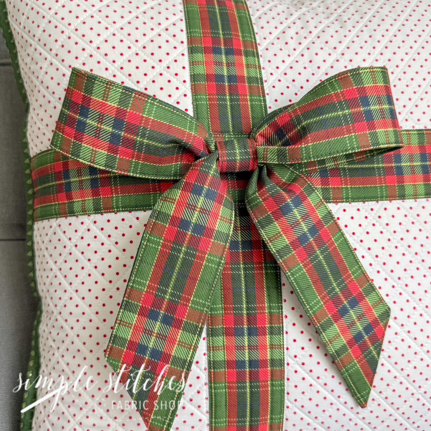 Merry Little Present Pillow Pattern