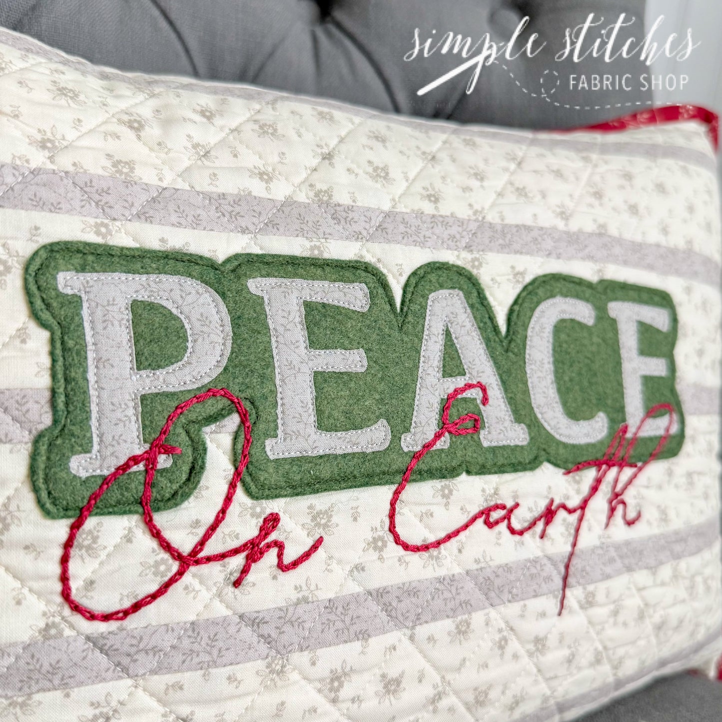 Holiday Heritage Pillows Kit - Snowflake