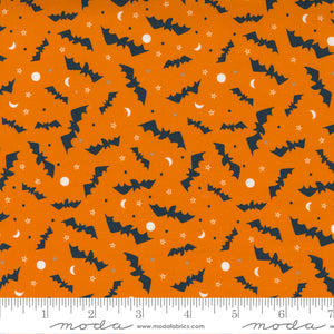 Holiday Essentials Halloween Bats Pumpkin Ydg by Stacy Iest Hsu for Moda -20730 16-PRICE PER 1/2 YD